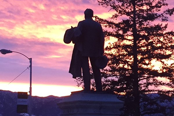 Silhouette of the Marcus Daly statue