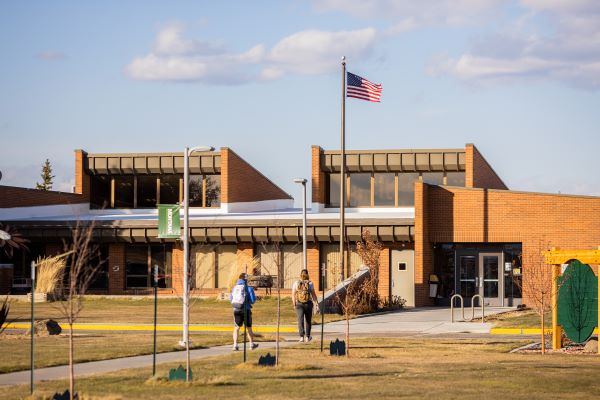 Highlands College front facade.