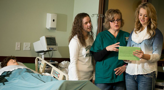 Students at Highlands College in the Nursing Sim lab