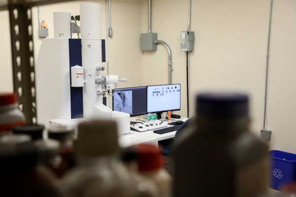 !New transmission electron microscope