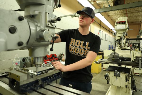!a student precision machining