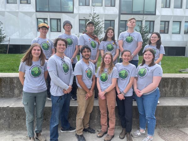 ASCE team with concrete canoe