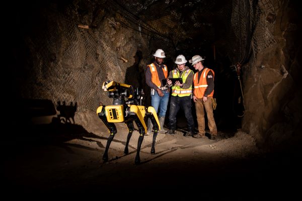 Students test a Boston dynamics robot